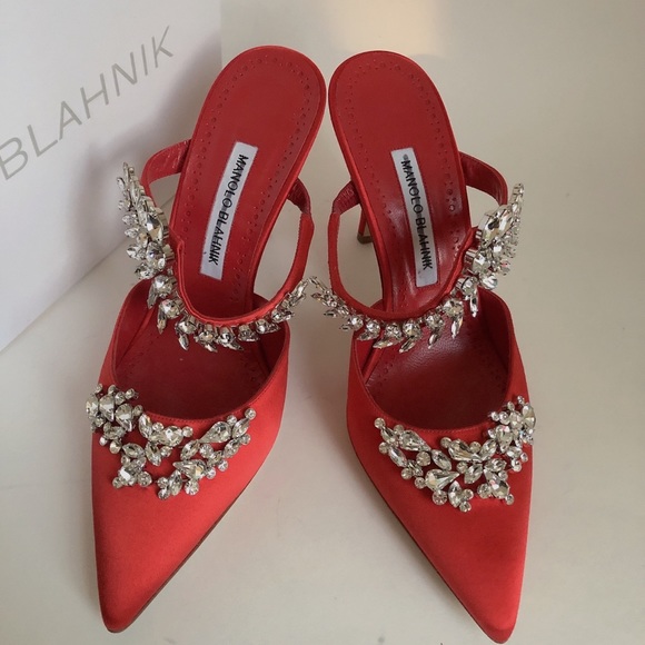 Manolo Blahnik Lurum 90 Embellished Satin Mules - Picture 4 of 13
